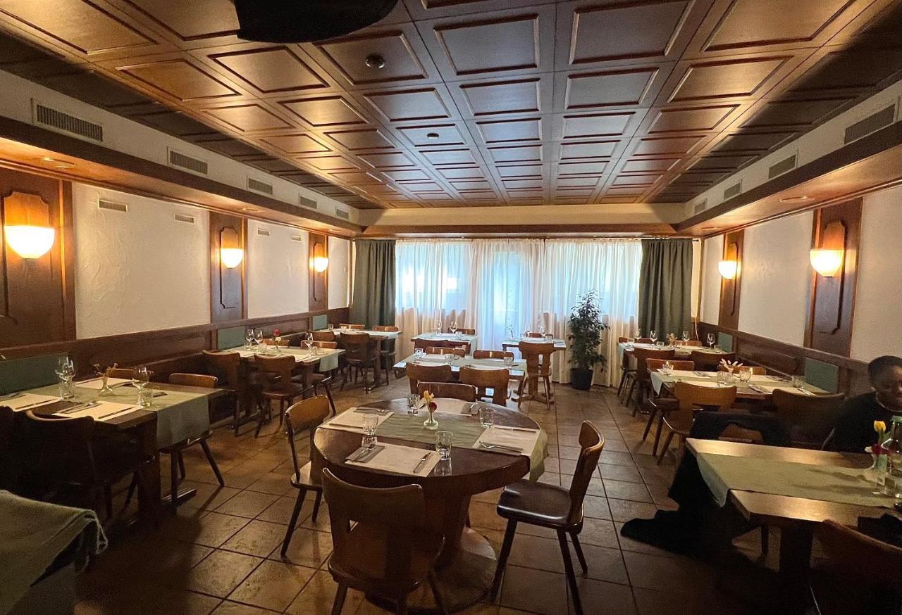 Hotel Jaeger Murten Ngoại thất bức ảnh