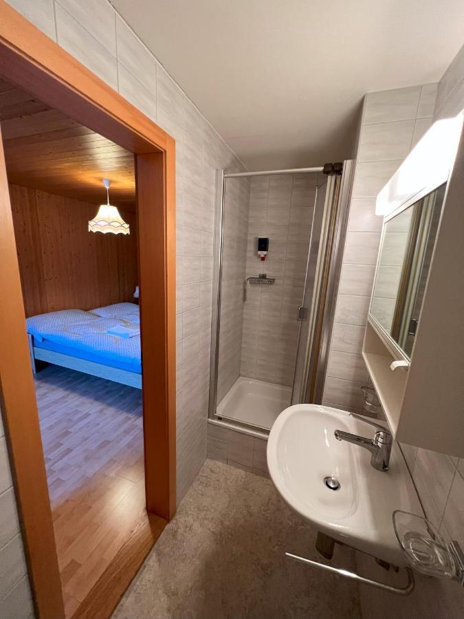 Hotel Jaeger Murten Ngoại thất bức ảnh